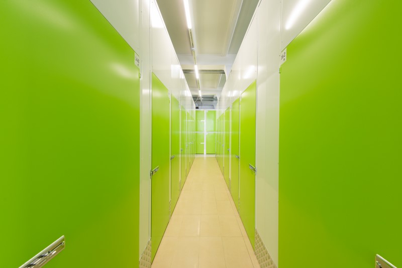 Iekštelpu mantu glabātuves